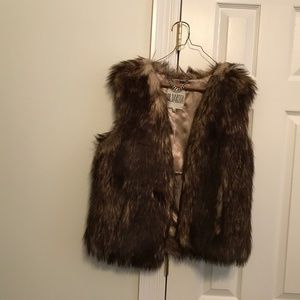 BB Dakota faux fur vest